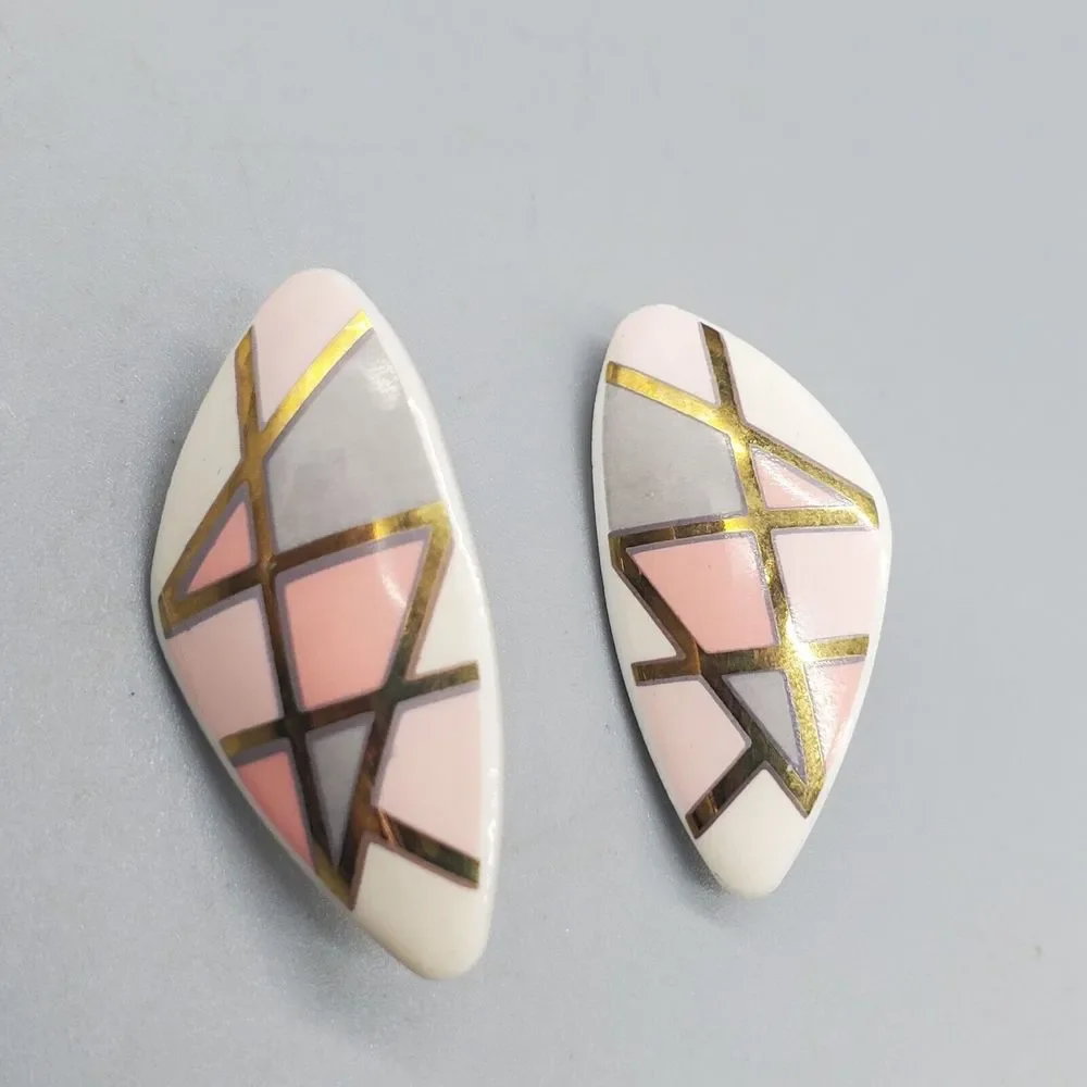 Vintage Ceramic Earrings Clip On Cream Pink Purple Gold Tone Trim Geometric - Picture 3 of 7